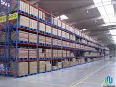 แอนติสลิป หนักงานพลาสติก Pallet สีฟ้า 1200 * 1000 * 150mm กับเก้าฟุต / ด้านบนเรียบ